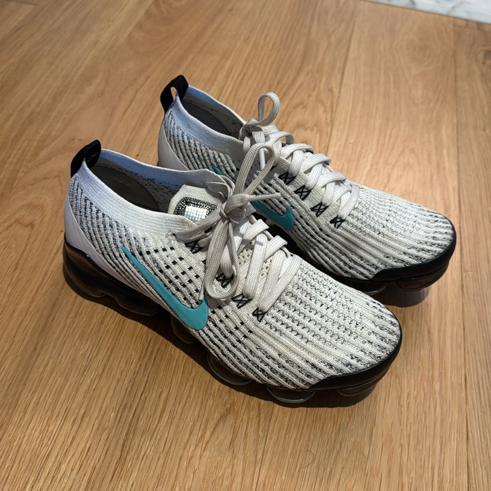 Running shoe